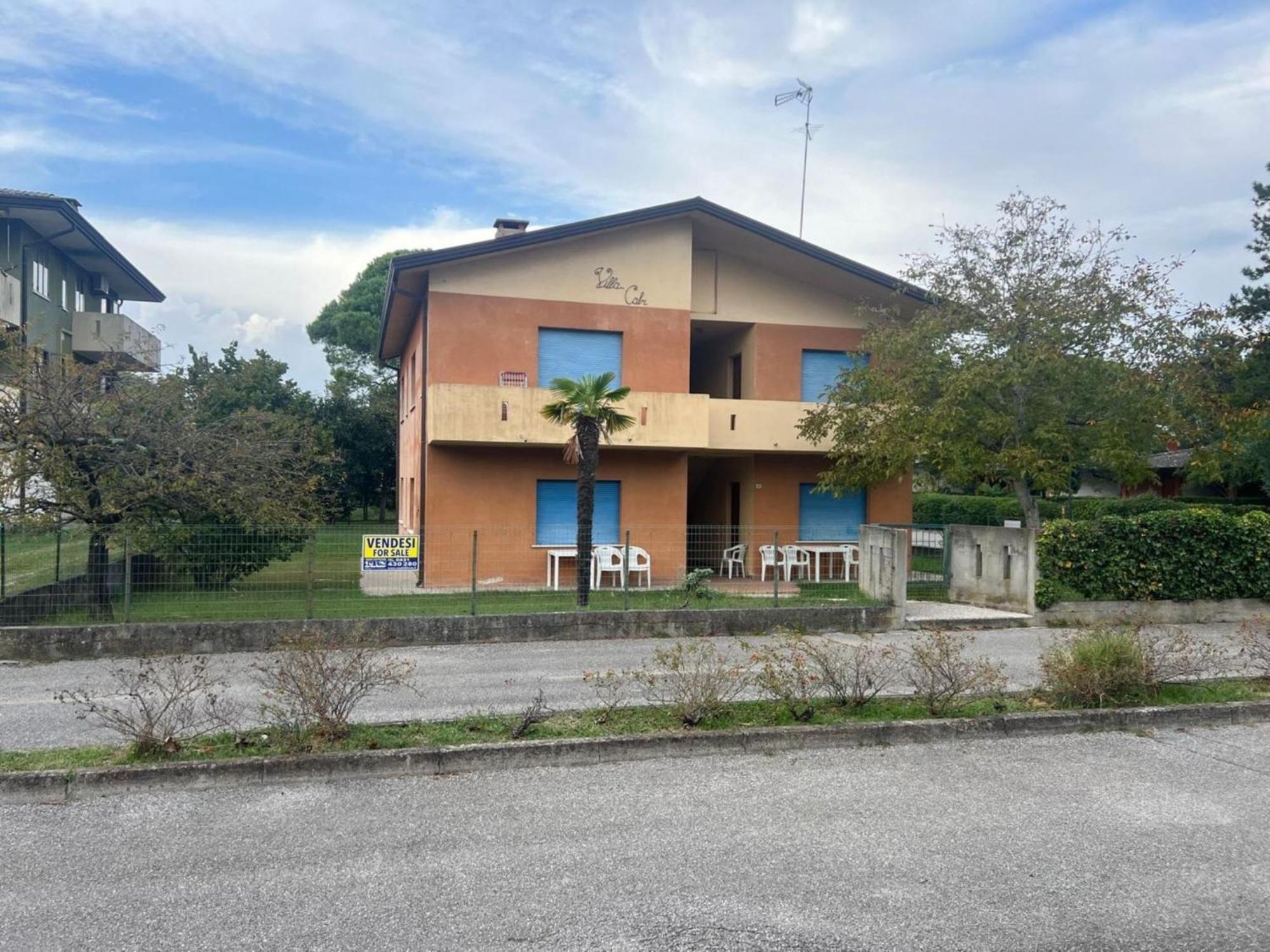 Appartamento Recently Renovated Two Bedroom Flat In *